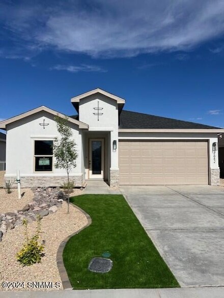 2642 Goldfinch Place, Las Cruces, NM 88001