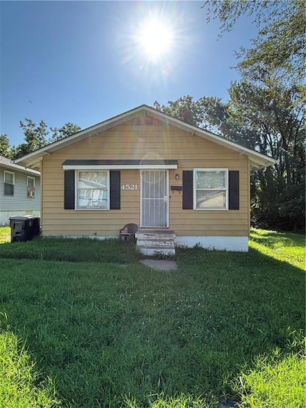 4521 Lawn Ave, Kansas City, MO 64130