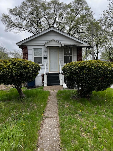 1769 Arthur St, Gary, IN 46404