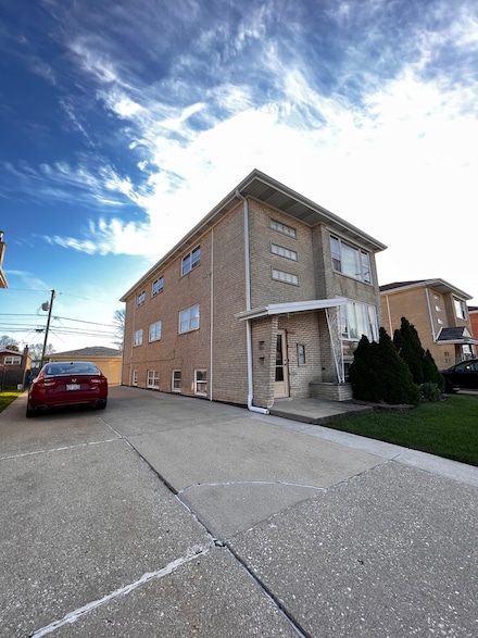 5217 W 87th St Unit 2, Oak Lawn, IL 60453