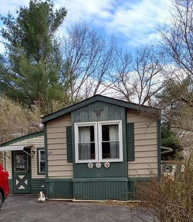 173 Juniper Ave, Sturbridge, MA 01566