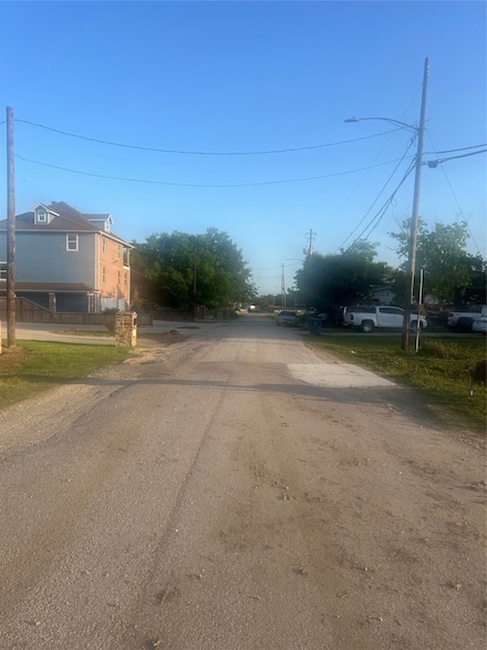 122 N 3rd St, South Houston, TX 77587