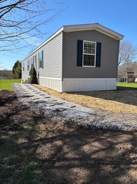 49 Mountain View Cir, Bowdoin, ME 04287