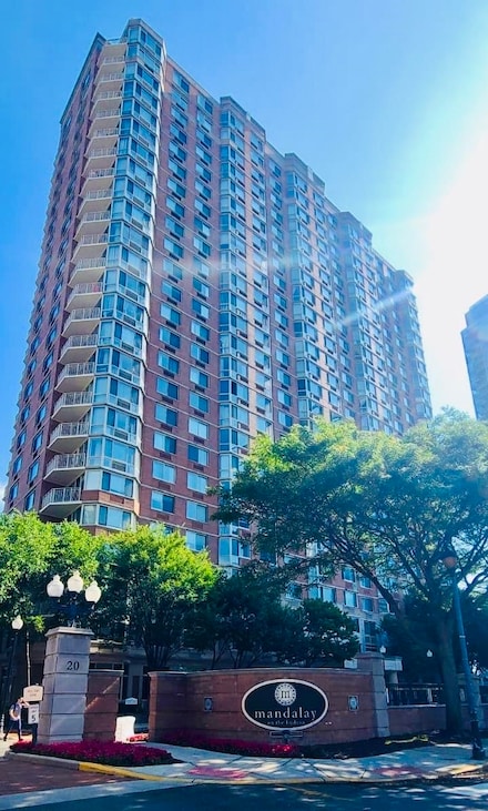 20 2nd St Unit 1206, Jersey City, NJ 07302