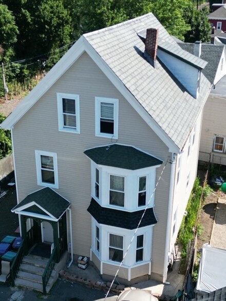 91 Chestnut St, Lynn, MA 01902