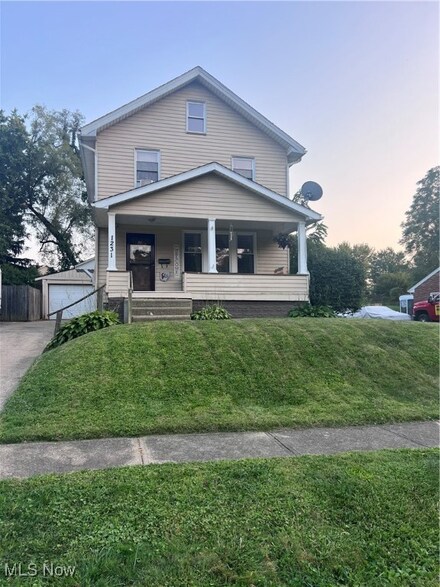 1231 Auburn Ave NW, Massillon, OH 44647