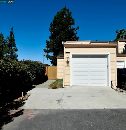 6631 Pioneer Ln, Dublin, CA 94568
