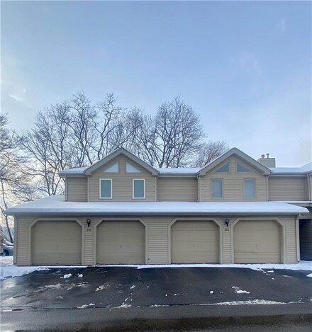200 Cannon St Unit 101, Cranston, RI 02920