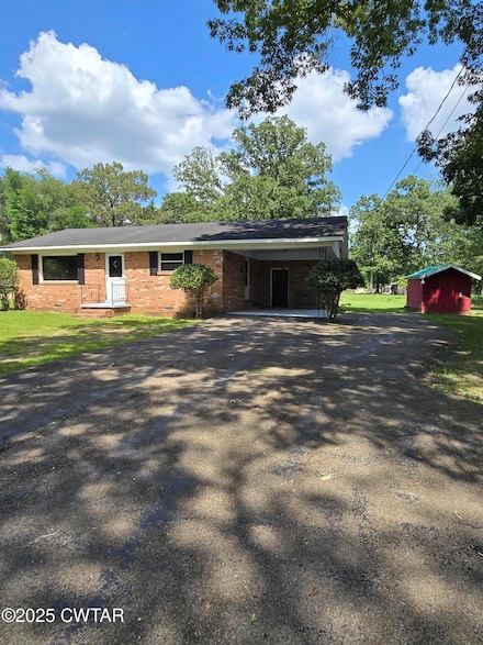 235 Willis St, Saltillo, TN 38370