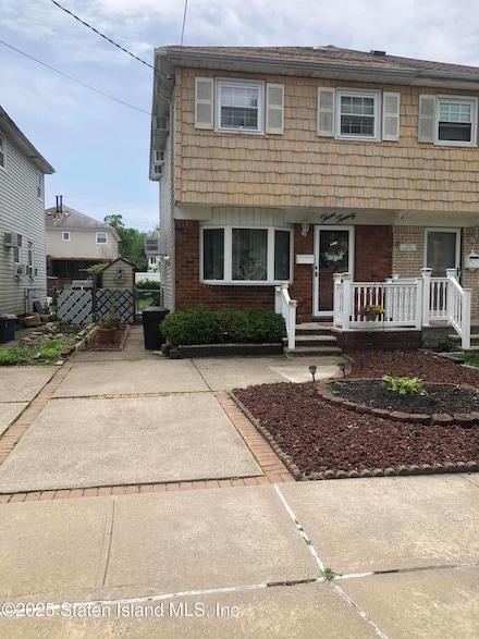 320 Fairbanks Ave, Staten Island, NY 10306