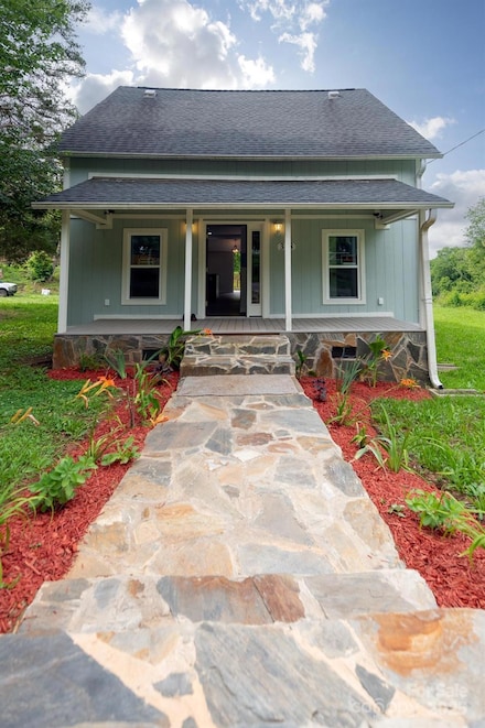308 Hickory St, Rhodhiss, NC 28667
