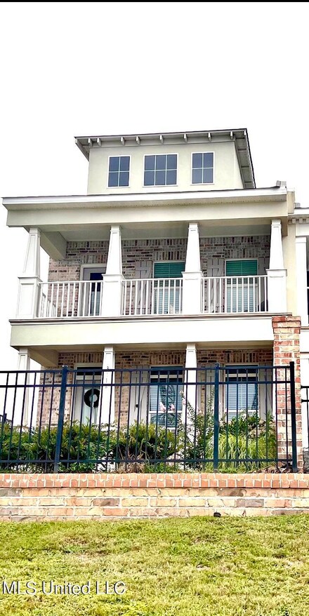 3112 Dock St, Pascagoula, MS 39567