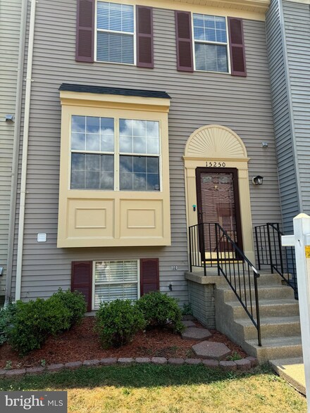 15250 Wentwood Ln, Woodbridge, VA 22191