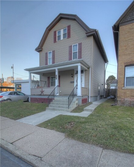 404 12th St, New Brighton, PA 15066