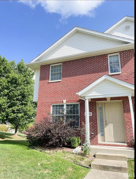1698 W Sunstone Dr, Bloomington, IN 47403