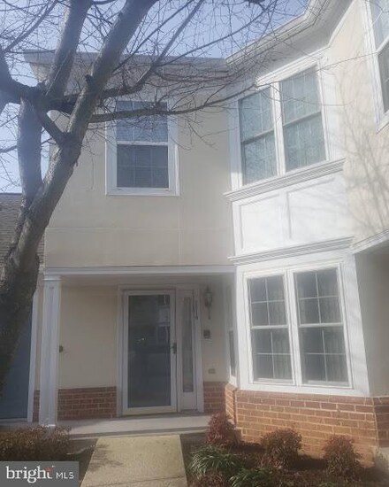 9210 James Howard Ln, Pikesville, MD 21208