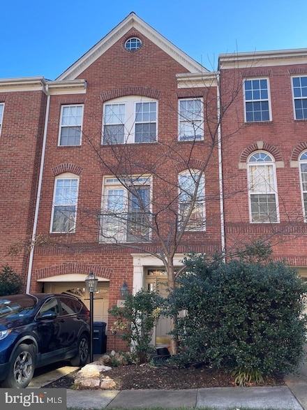 8077 Sebon Dr, Vienna, VA 22180