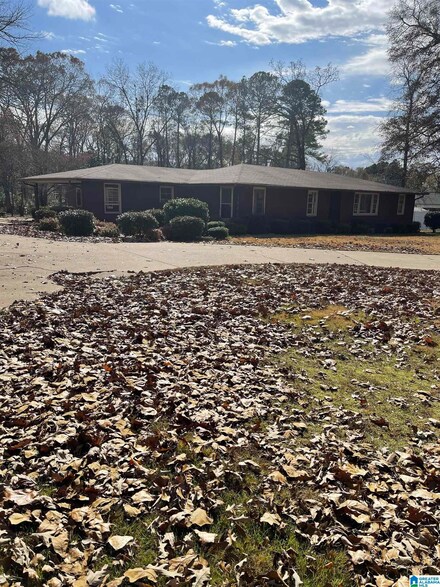 1205 Brakefield Dairy Rd, Jasper, AL 35503