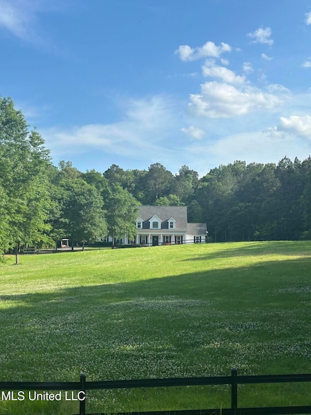 176 Longhorn Dr, Brandon, MS 39042