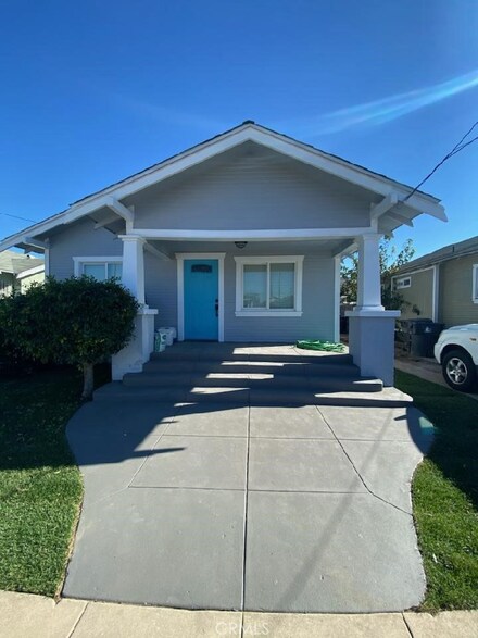 1486 Lemon Ave, Long Beach, CA 90813