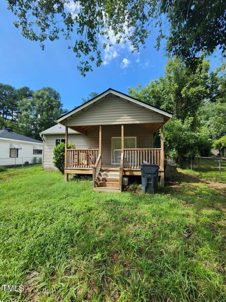 128 W Parker St, Henderson, NC 27536