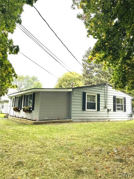 331 Long Branch Rd, Syracuse, NY 13209