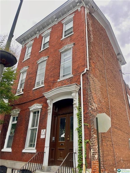 122 N 8th St Unit AA, Allentown, PA 18101