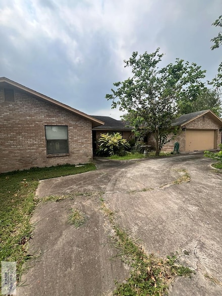35 Alvarado Ave, Rancho Viejo, TX 78575