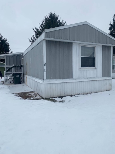 461 W Lytle St Unit 85, Fostoria, OH 44830