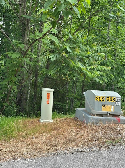 211 & 212 Suncrest Cove, Lafollette, TN 37766
