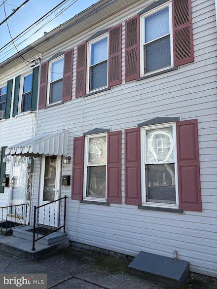 156 E Penn St, Carlisle, PA 17013