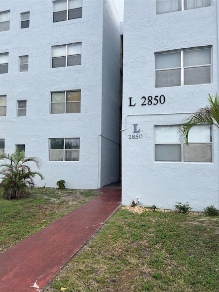 2850 Somerset Dr Unit 107L, Lauderdale Lakes, FL 33311
