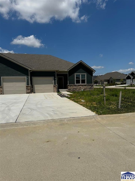 4586 Caroline Grace Ln Unit Villa 15 - Right Si, Terre Haute, IN 47802