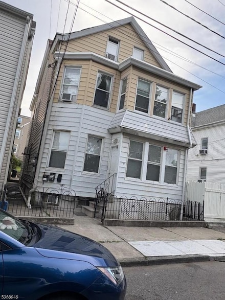 18 Eagle Ave, Paterson, NJ 07503