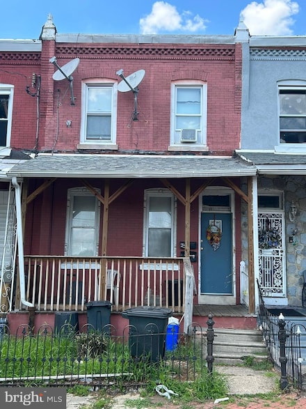 4423 Brown St, Philadelphia, PA 19104
