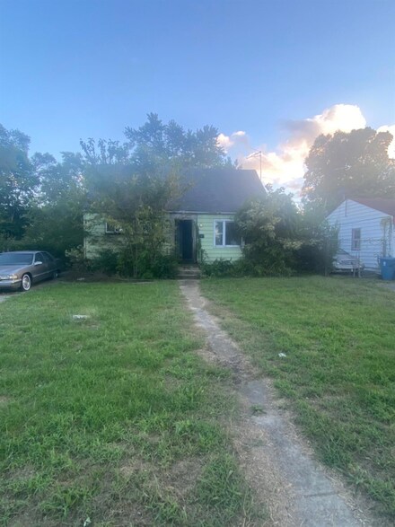 4317 E 10th Ave, Gary, IN 46403