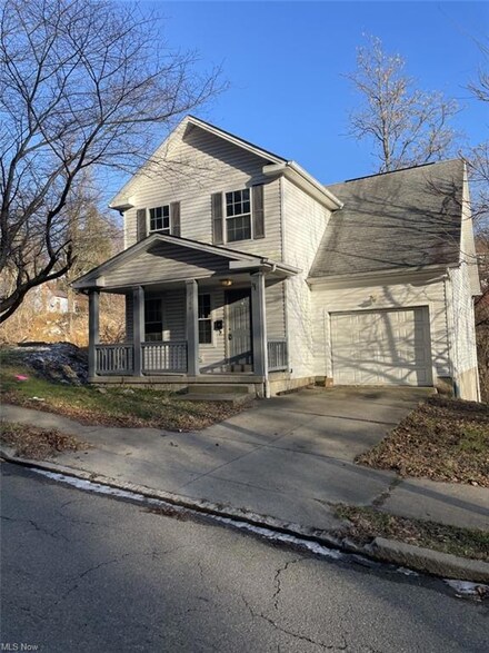 1106 Saint Clair Ave, East Liverpool, OH 43920