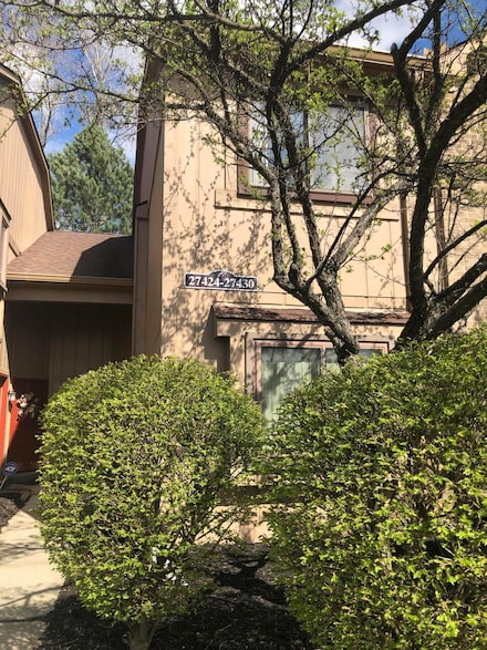 27430 Evergreen Rd Unit 36, Lathrup Village, MI 48076