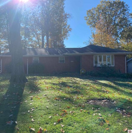 2442 Laclede Ave, Paducah, KY 42001