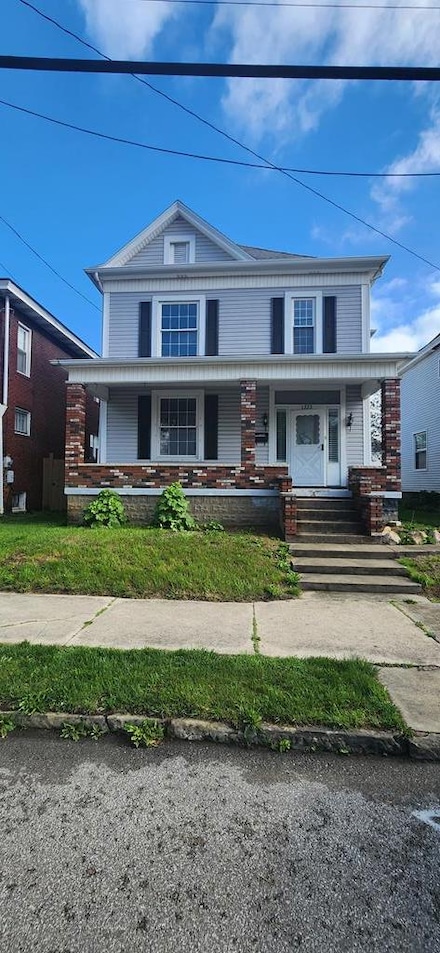 1222 2nd St, Moundsville, WV 26041