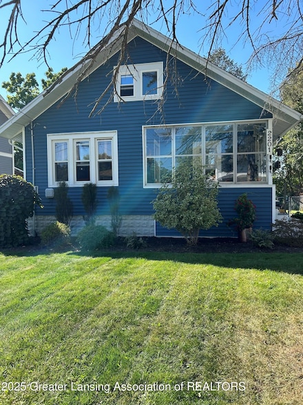 2201 Bertha St, Holt, MI 48842