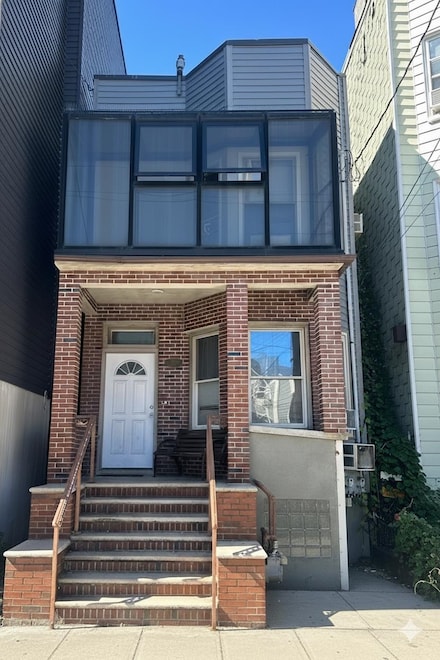 1709 Palisade Ave, Union City, NJ 07087