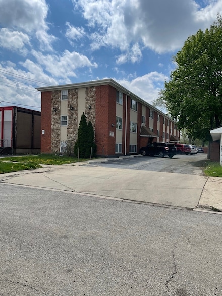 4620 Fishermans Terrace Unit GE, Lyons, IL 60534