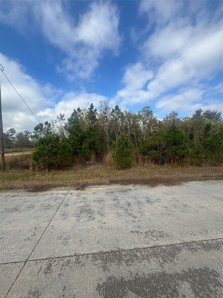 672 Cr 5017, Cleveland, TX 77327