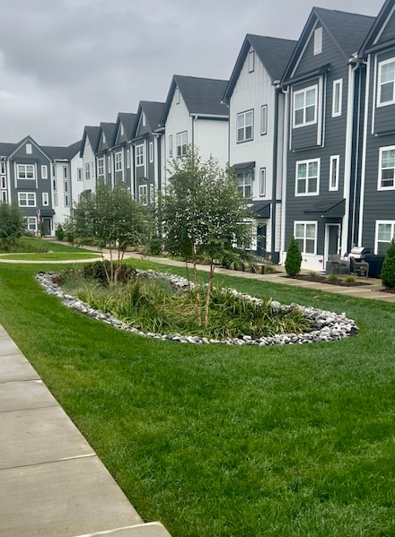 700 N Dupont Ave, Madison, TN 37115