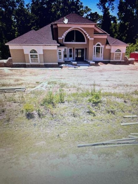 130 Foxfire Ct, Quincy, FL 32351