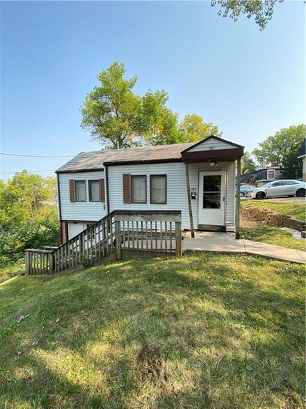 711 Monona Ave, Des Moines, IA 50315
