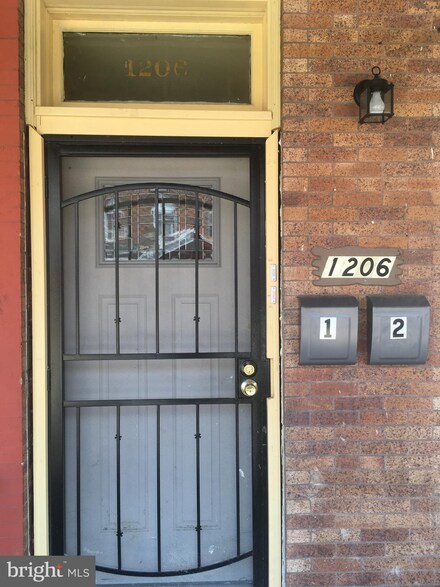 1206 W Airdrie St, Philadelphia, PA 19140