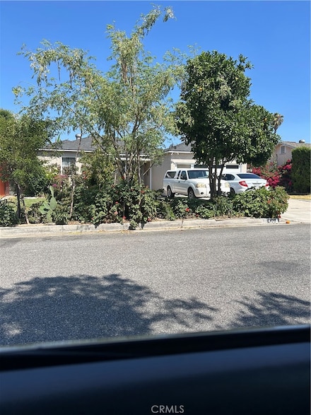6720 Sherman Way, Bell, CA 90201