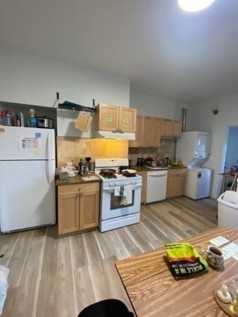 254 Windsor St Unit 2R, Cambridge, MA 02139